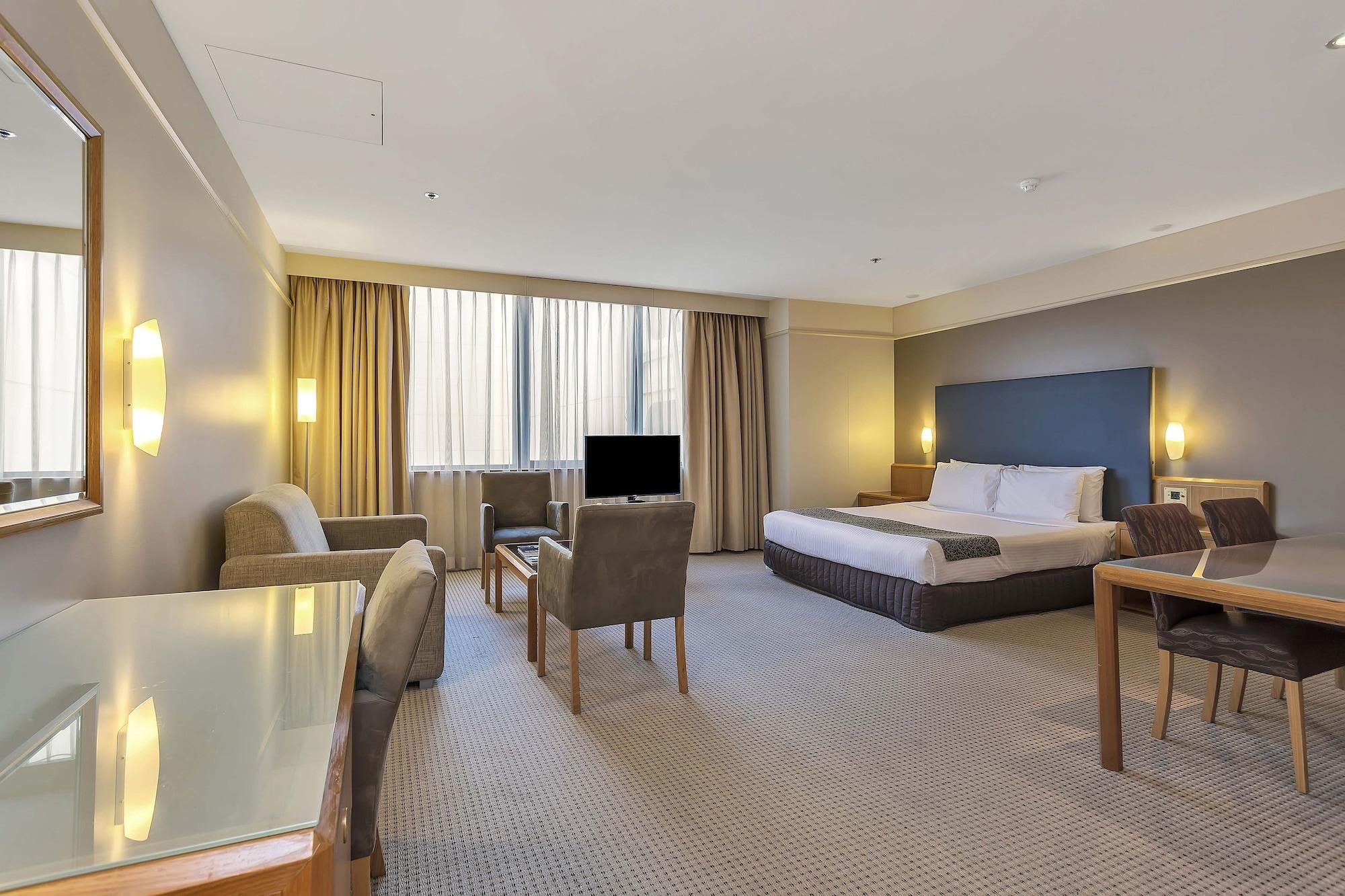 Stamford Plaza Adelaide Hotell Eksteriør bilde A suite at the hotel